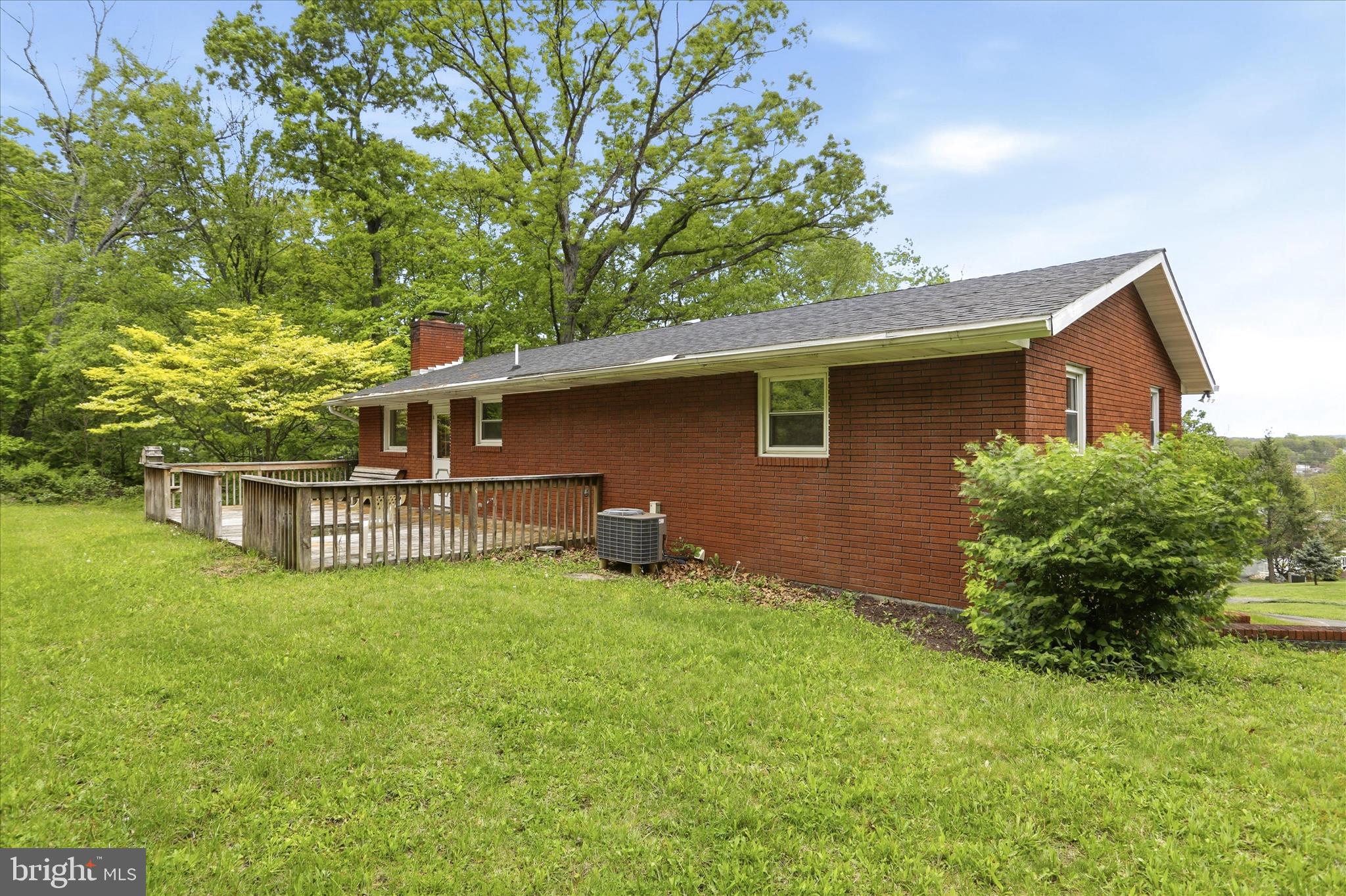 79 Moon Crest Street Ridgeley, WV 26753 - Photo 4 of 44 Gallery Image 4