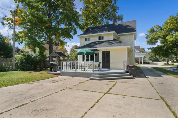 $799,000 | 126 North Monroe Street, Rockford, MI 49341