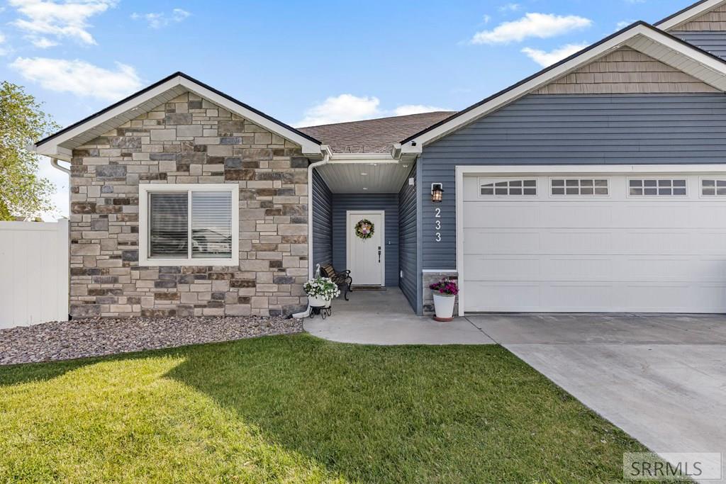 233 Park View Loop Shelley, ID 83274 - Photo 2 of 31