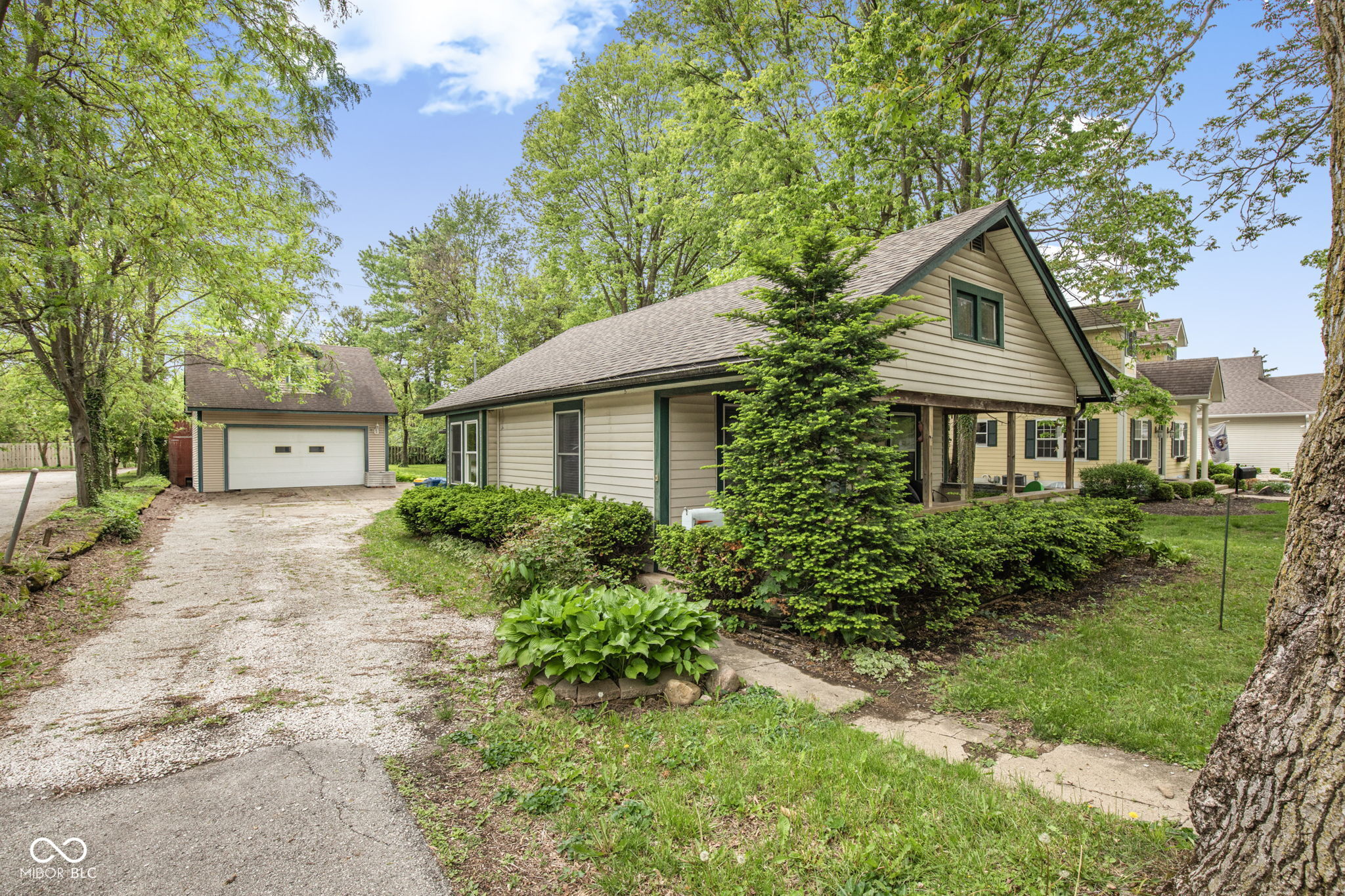 640 North Rangeline Road Carmel, IN 46032 - Photo 2 of 62