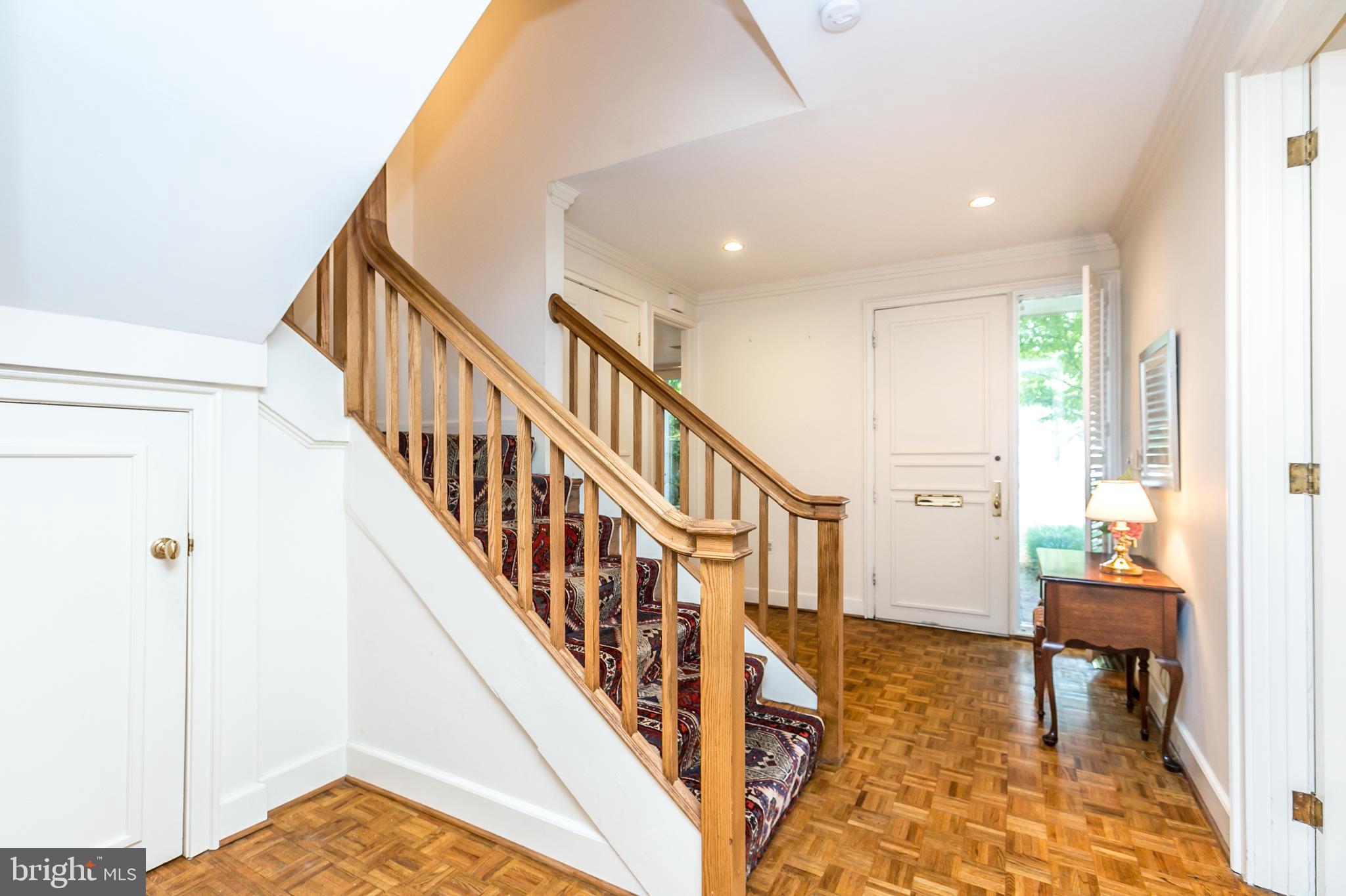5 Roland Mews Baltimore, MD 21210 - Photo 3 of 51 Foyer
