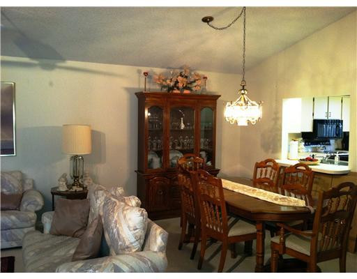 23446 Barlake Drive, Unit 23446 Boca Raton, FL 33433 - Photo 5 of 25 Dining Room