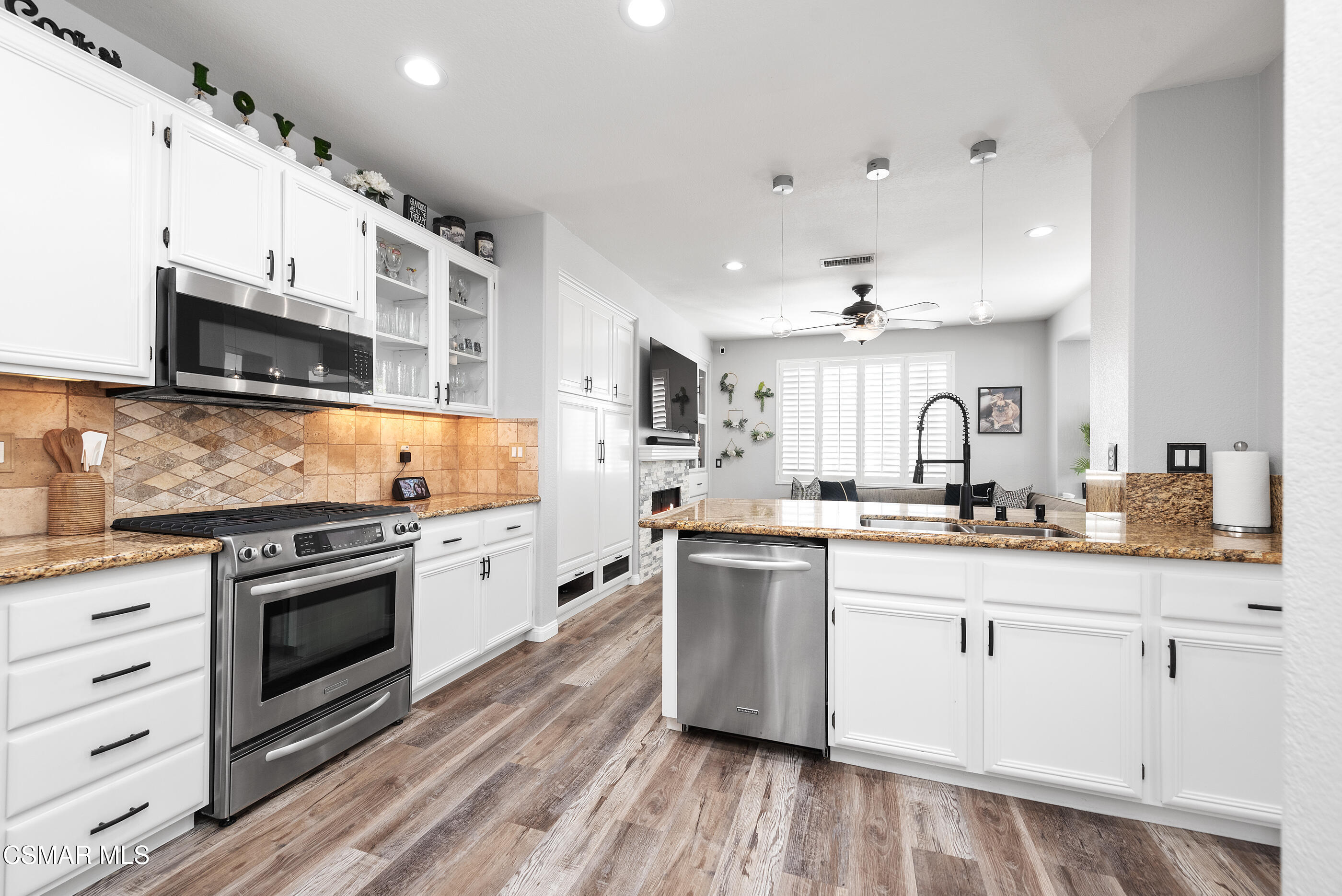 1958 Blazewood Street Simi Valley, CA 93063 - Photo 13 of 51 1958 Blazewood St Simi Valley-14