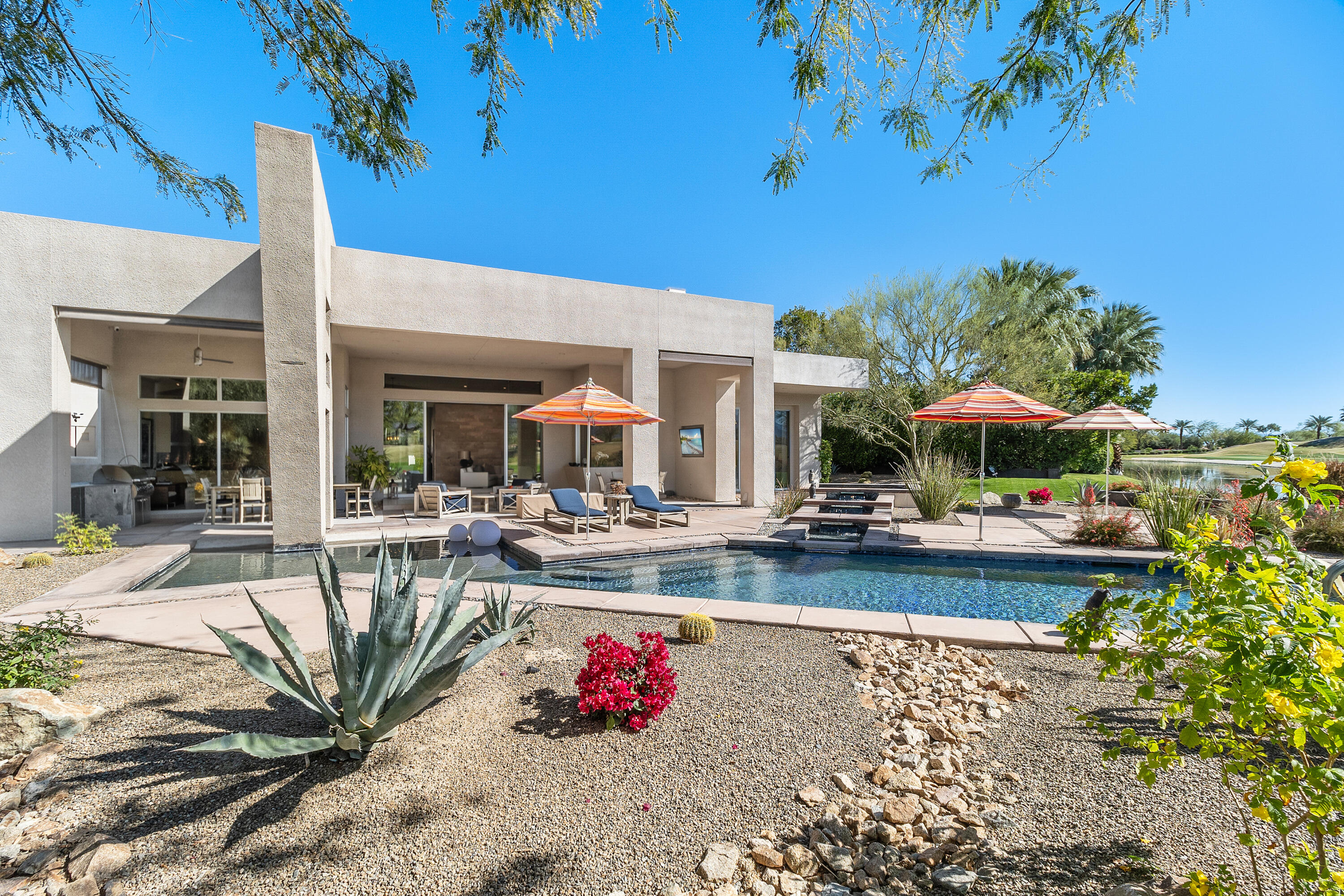 81 Royal St Georges Way Rancho Mirage, CA 92270 - Photo 47 of 59 39_11681618_177120_177120-EI-139