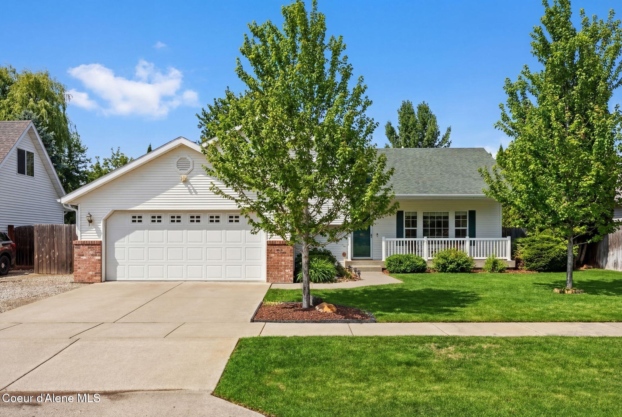 Inside-Media-Castle-1-Summer