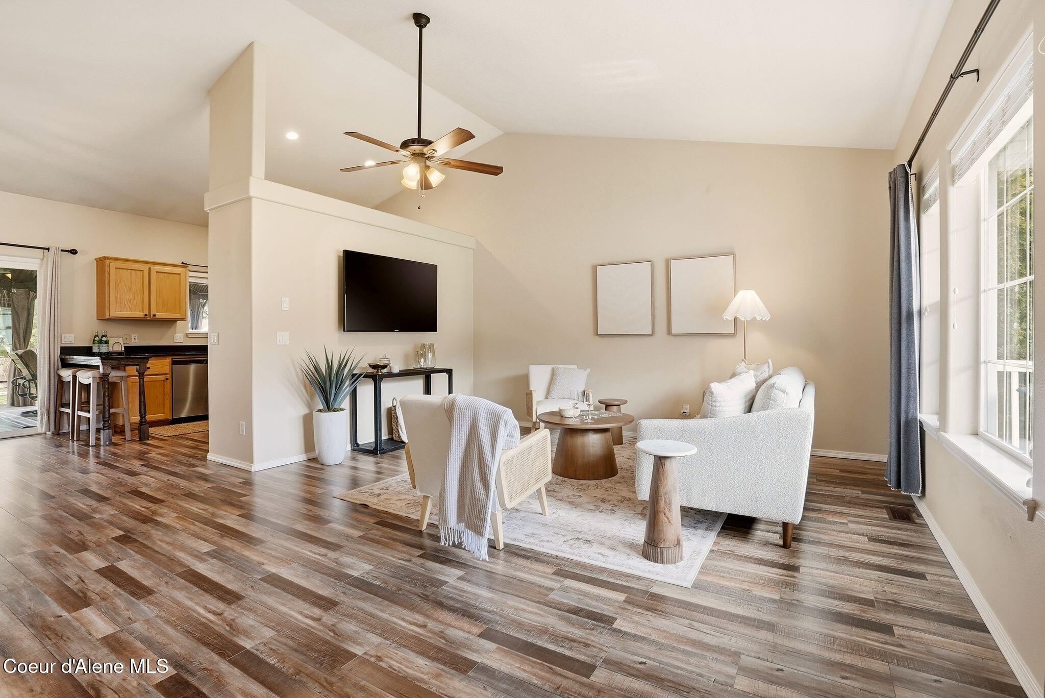 9201 North Castle Way Hayden, ID 83835 - Photo 4 of 62 Inside-Media-Castle-5