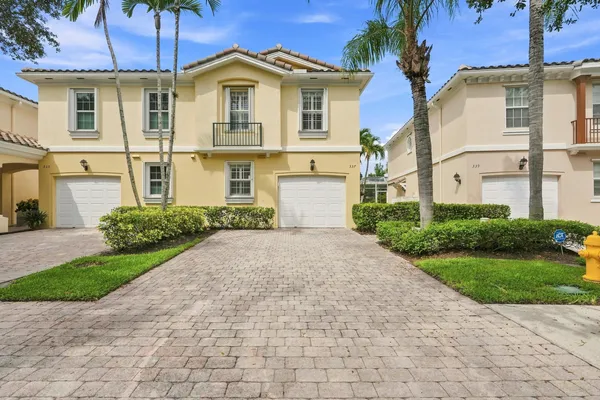 $589,900 | 337 Salinas Drive, Unit 337, Palm Beach Gardens, FL 33410