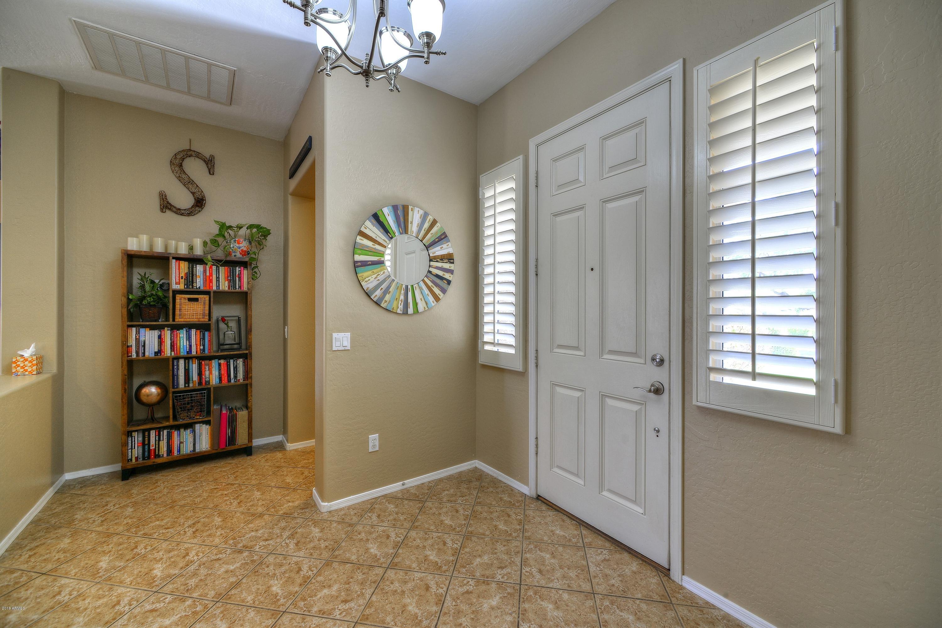 1502 North Rochester Drive Gilbert, AZ 85234 - Photo 7 of 25 Entry