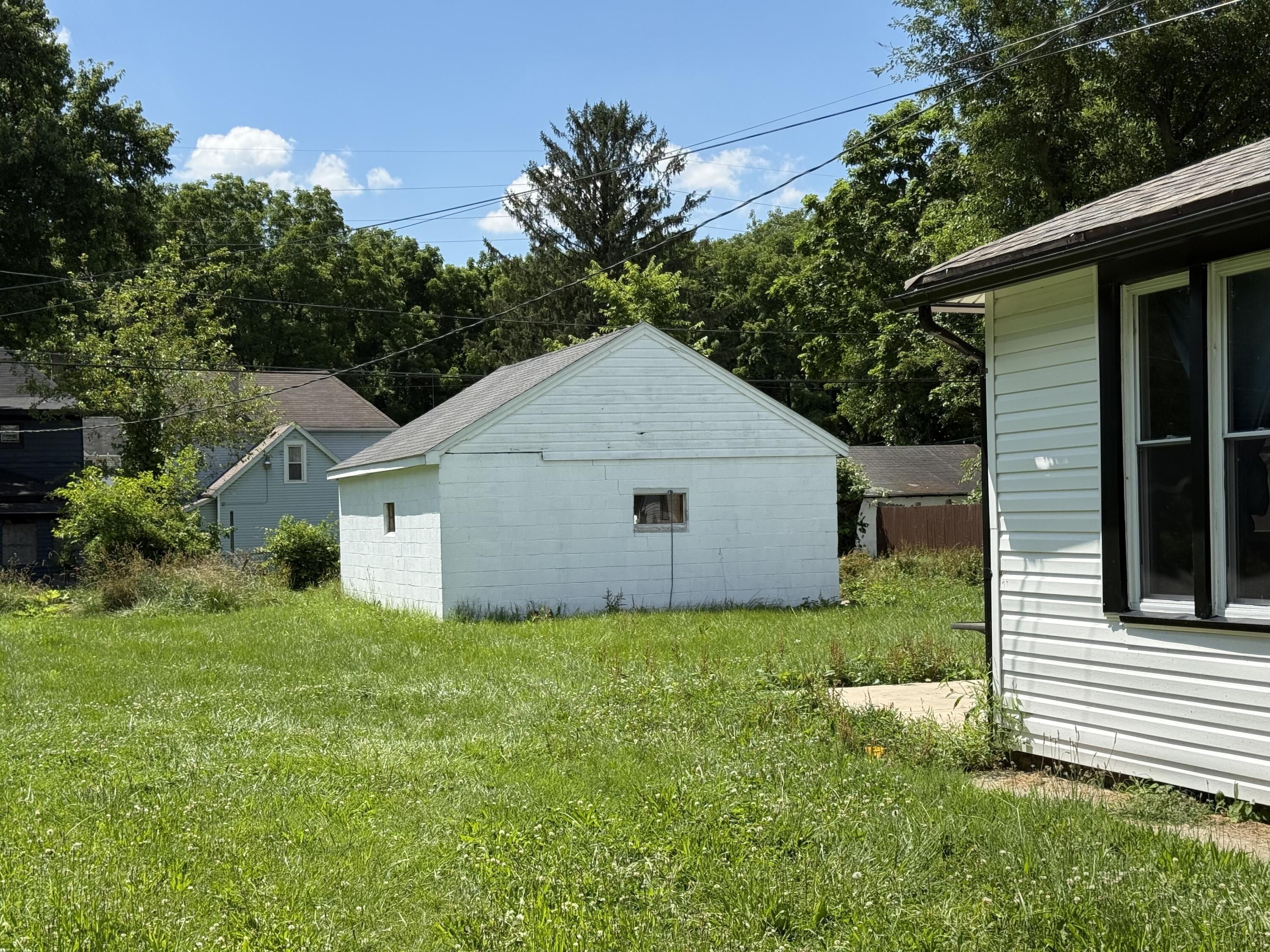 1019 Wayne Avenue Springfield, OH 45503 - Photo 4 of 5