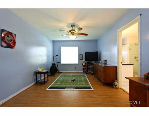 1067 Via Jardin Riviera Beach, FL 33418 - Photo 5 of 8 Additional Photo