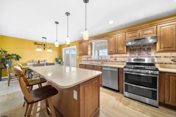 $979,000 | 9 Cummings Place, Brigantine, NJ 08203