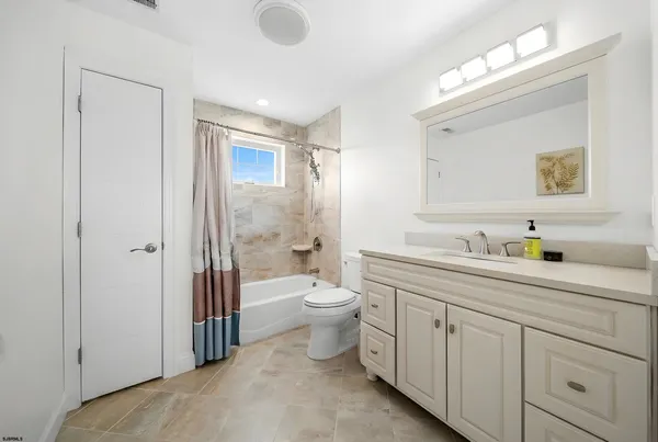 $979,000 | 9 Cummings Place, Brigantine, NJ 08203