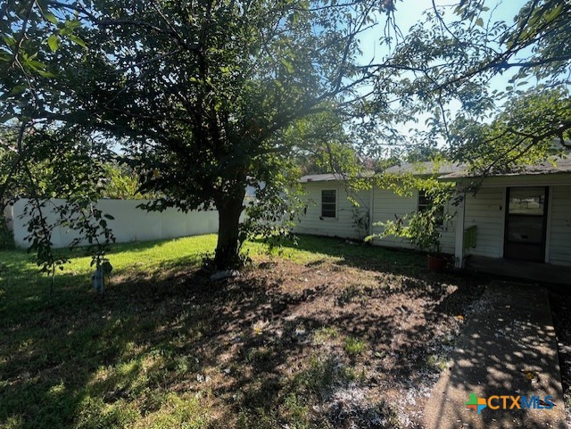 228 Carroll Drive Gatesville, TX 76528 - Photo 3 of 41