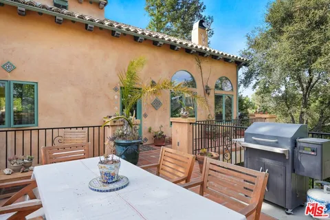 $1,999,000 | 754 Basin Drive, Topanga, CA 90290