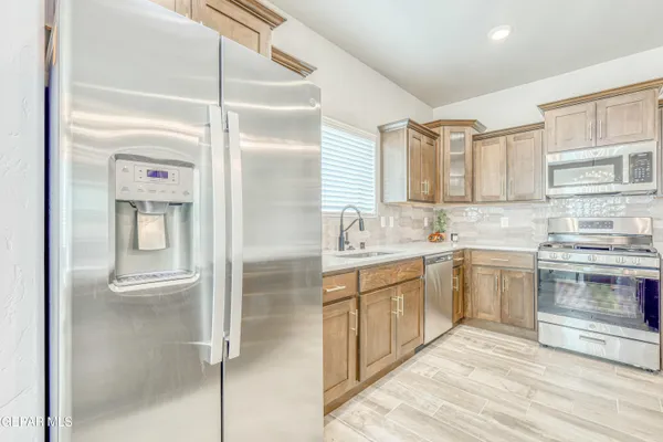 a close view of sink and tap