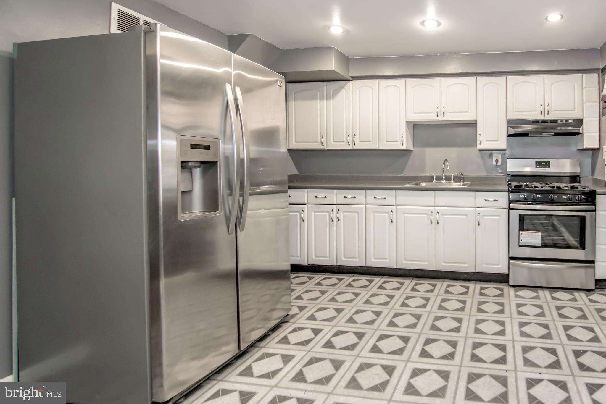 2030 Kelmore Road Baltimore, MD 21222 - Photo 7 of 19