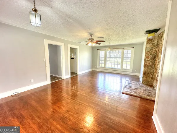 $279,000 | 129 Mallory Drive, LaGrange, GA 30241