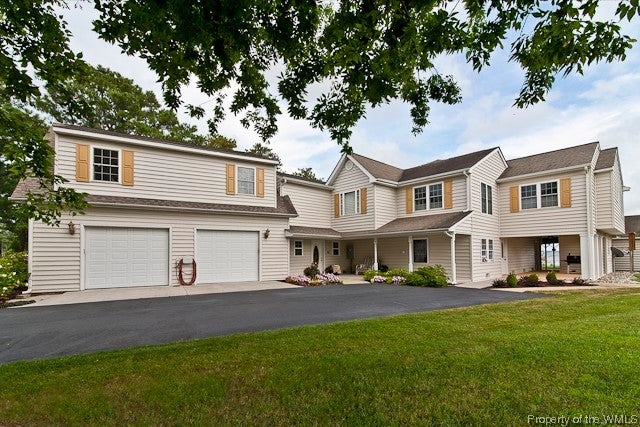 425 Crockett Road Seaford, VA 23696 - Photo 2 of 48 Gallery Image 2