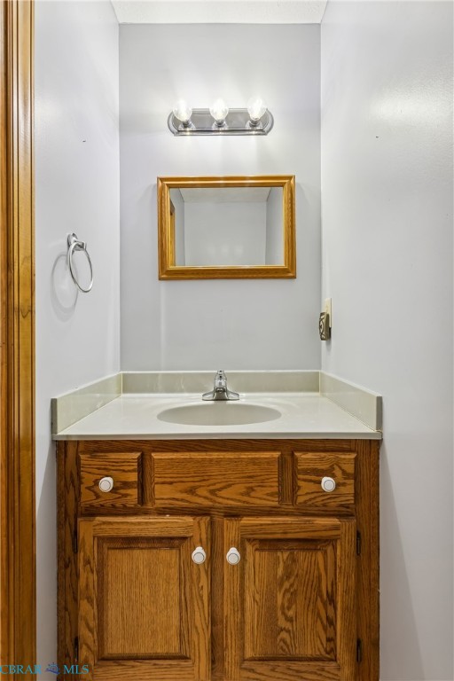 6253 Ark Road Gloucester, VA 23061 - Photo 20 of 38 Bathroom with vanity