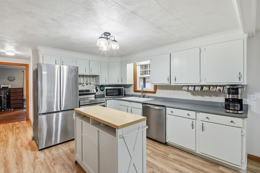 18 Mumford Road Sutton, MA 01590 - Photo 16 of 41 Gallery Image 16