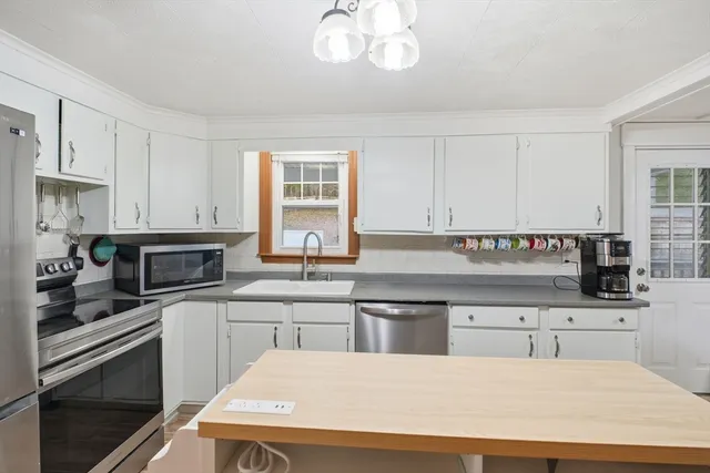 $499,900 | 18 Mumford Road, Sutton, MA 01590