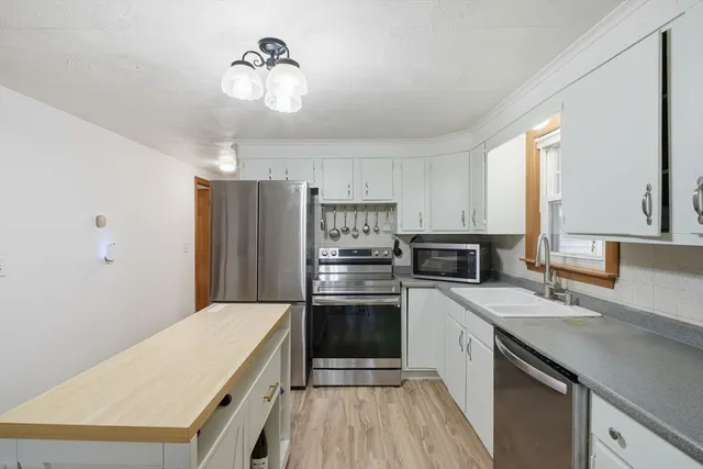 $499,900 | 18 Mumford Road, Sutton, MA 01590