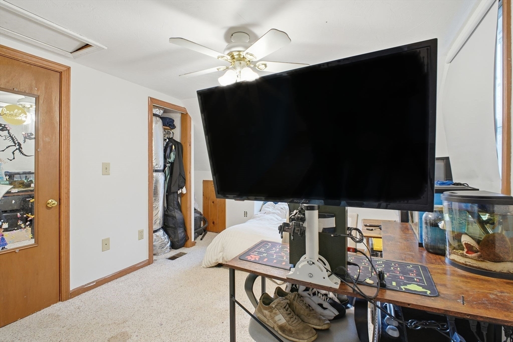 18 Mumford Road Sutton, MA 01590 - Photo 35 of 41 Gallery Image 35