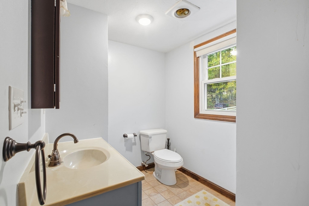 18 Mumford Road Sutton, MA 01590 - Photo 36 of 41 Gallery Image 36