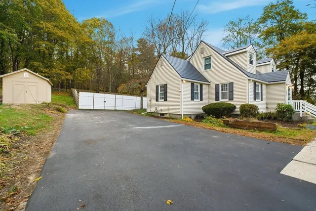 $499,900 | 18 Mumford Road, Sutton, MA 01590