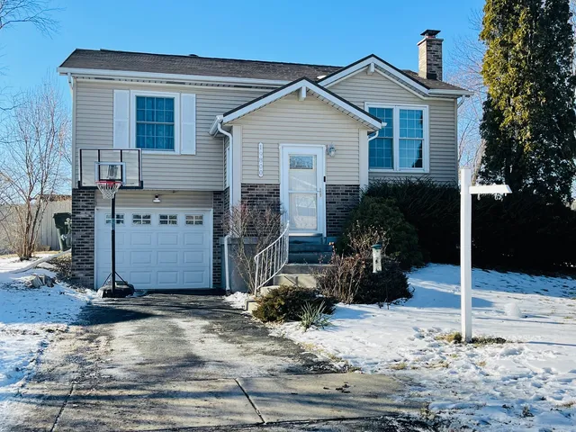a house view with a outdoor space