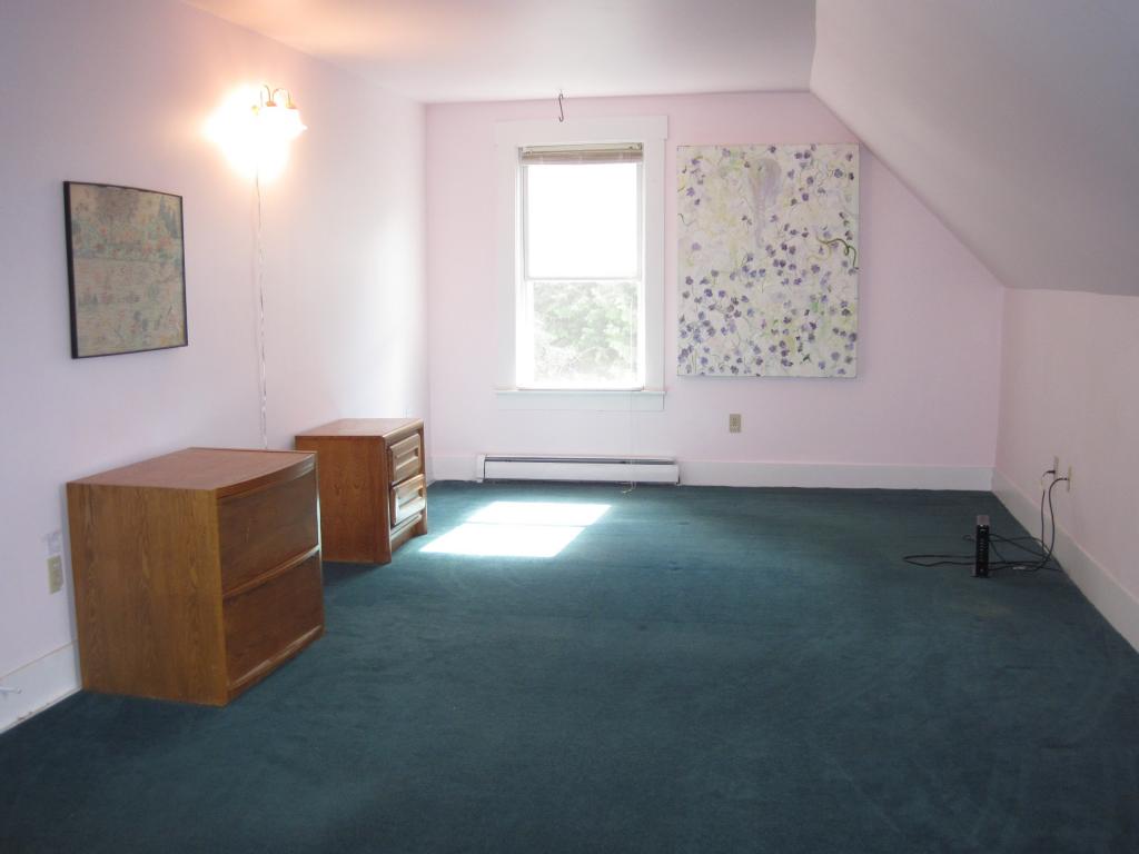 153 Spring Street Hardwick, VT 05843 - Photo 9 of 16 Gallery Image 9