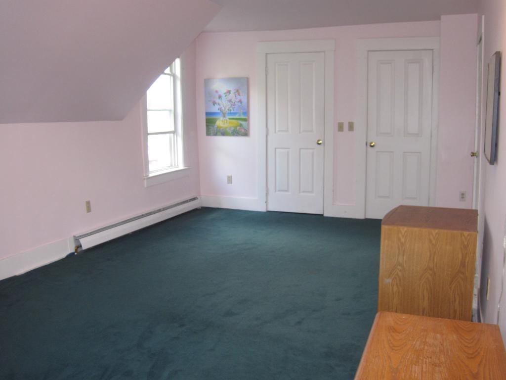 153 Spring Street Hardwick, VT 05843 - Photo 10 of 16 Gallery Image 10
