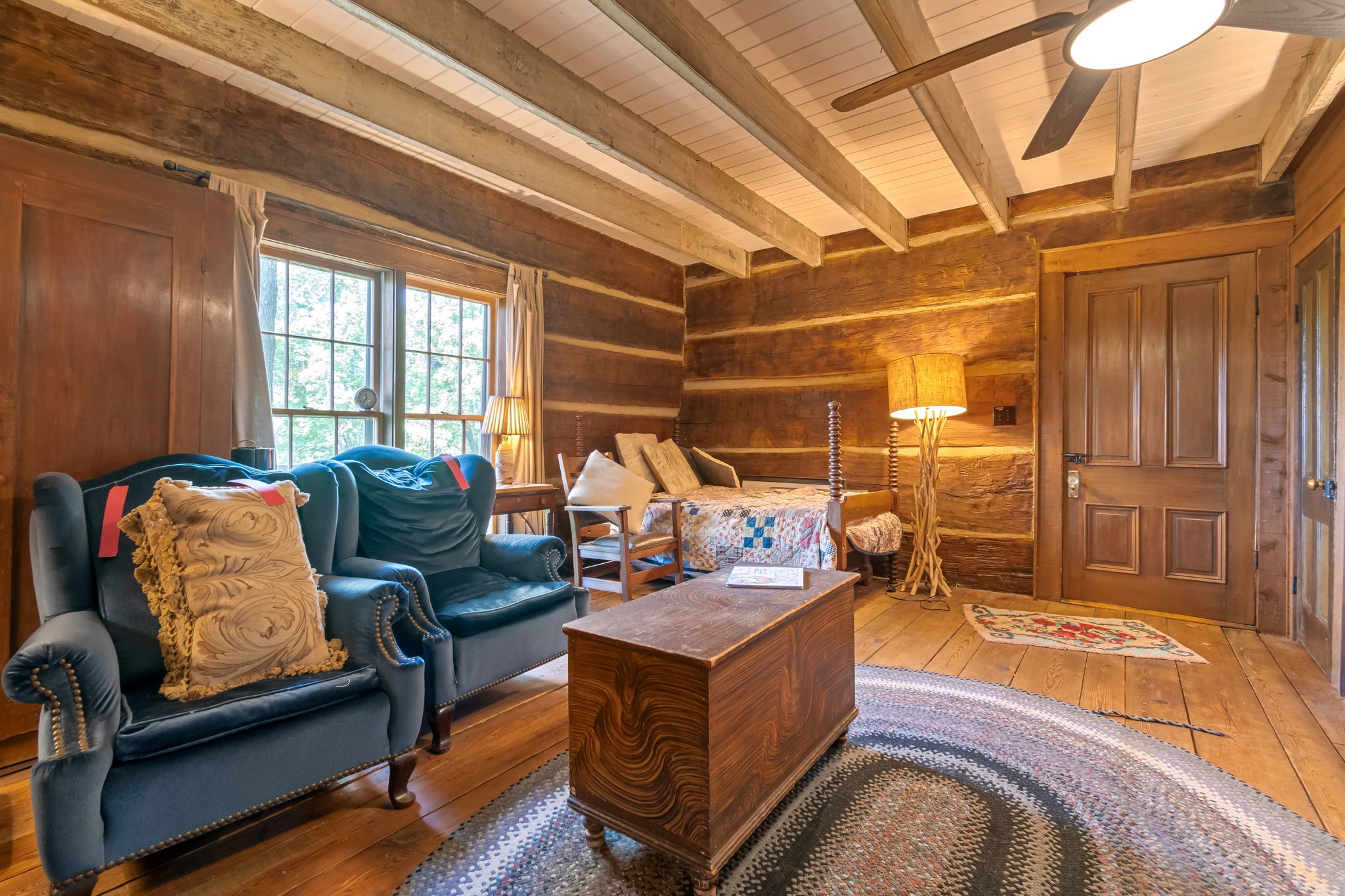 658 Moore Road Doyle, TN 38559 - Photo 71 of 92 a living room with patio furniture and a window