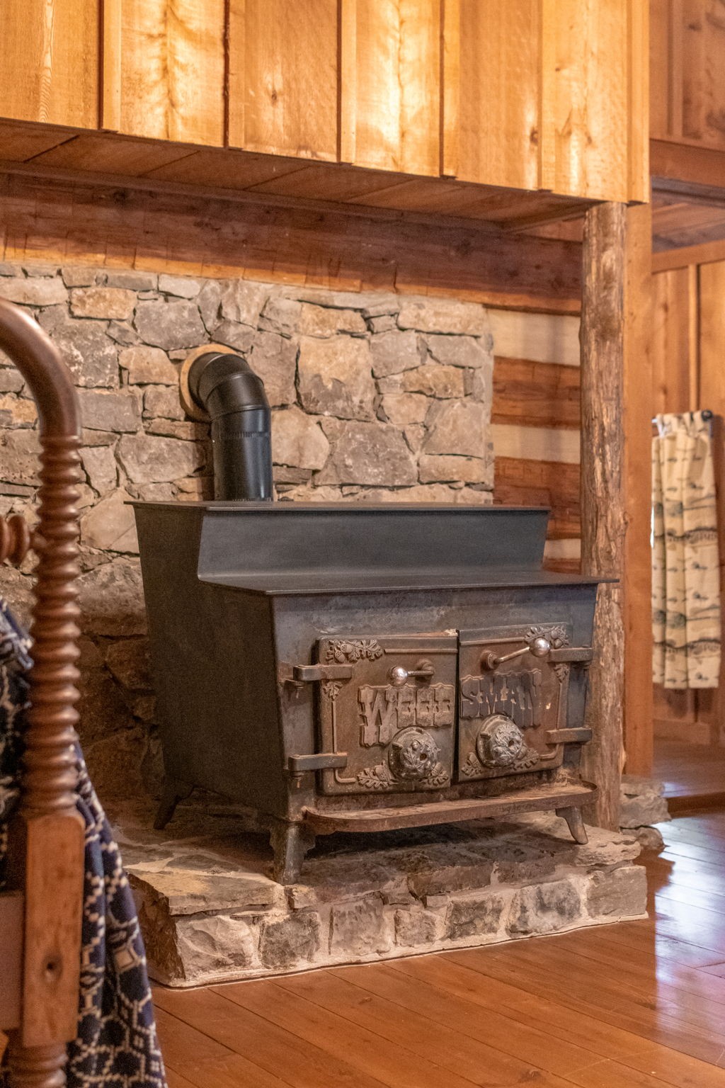 658 Moore Road Doyle, TN 38559 - Photo 75 of 92 a close view of a stove