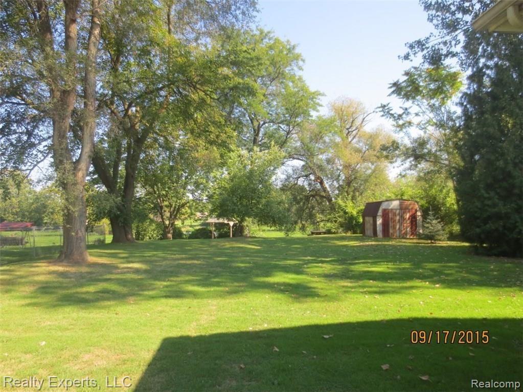 3060 South Custer Road Monroe, MI 48161 - Photo 15 of 21 IMG_0510.jpg