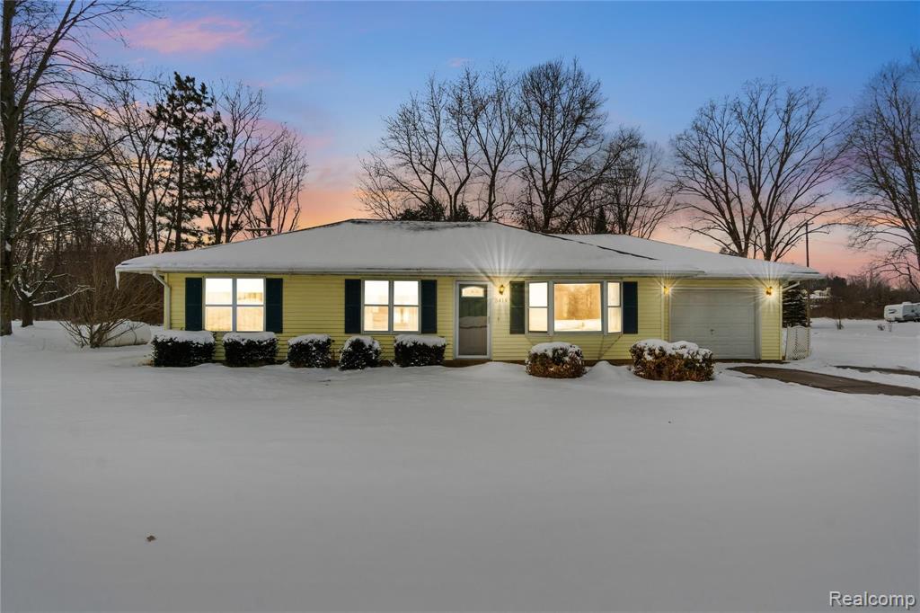5419 Oak Grove Road Howell, MI 48855 - Photo 1 of 18
