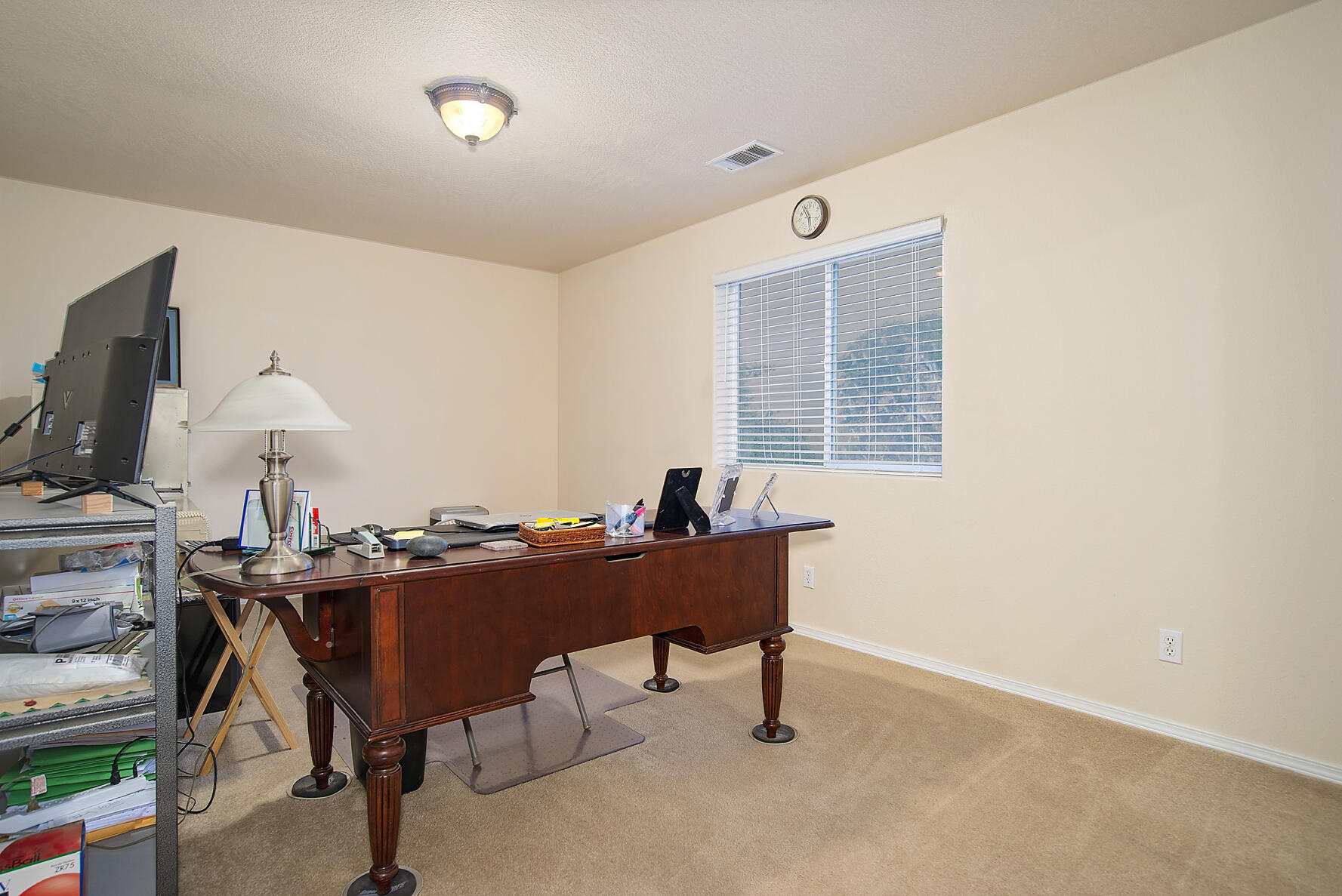 646 Raven Road Central Point, OR 97502 - Photo 53 of 74 a view of a workspace with furniture