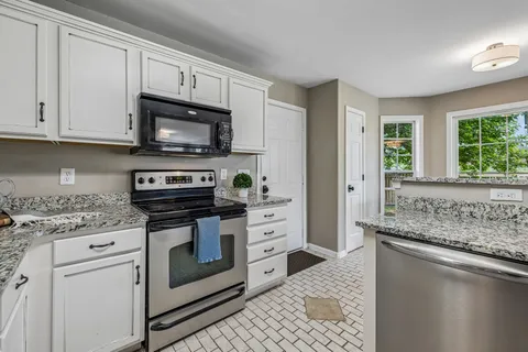 $525,000 | 1399 Standing Stone Circle, Columbia, TN 38401