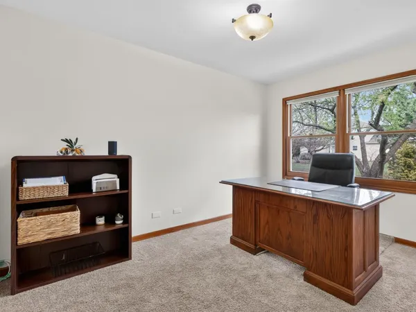 $600,000 | 3700 Charlemaine Drive, Aurora, IL 60504
