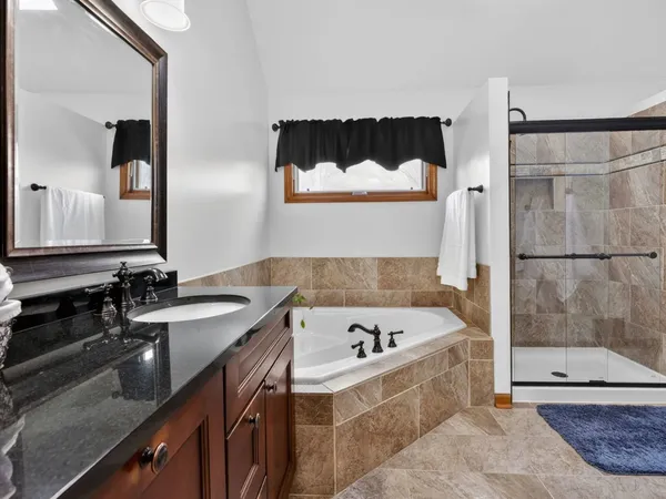 $600,000 | 3700 Charlemaine Drive, Aurora, IL 60504