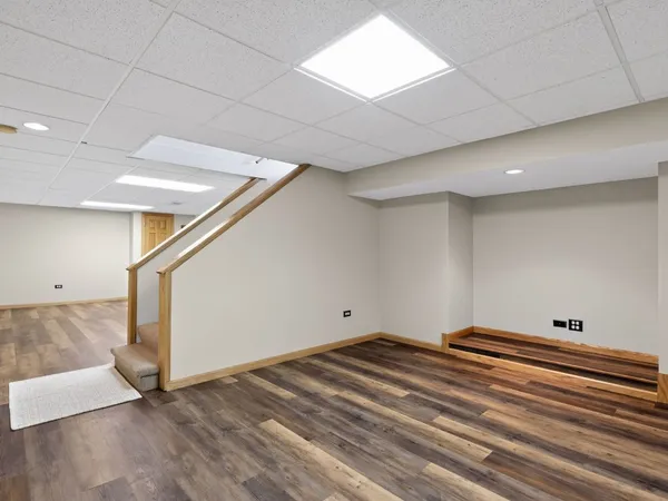 $600,000 | 3700 Charlemaine Drive, Aurora, IL 60504