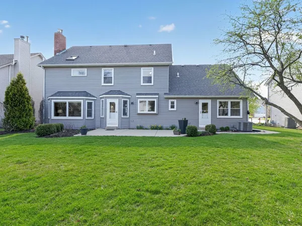 $600,000 | 3700 Charlemaine Drive, Aurora, IL 60504