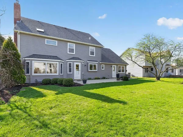 $600,000 | 3700 Charlemaine Drive, Aurora, IL 60504
