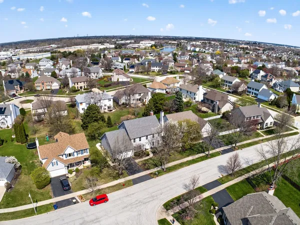 $600,000 | 3700 Charlemaine Drive, Aurora, IL 60504