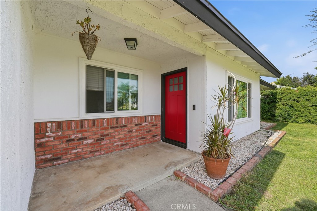 7598 Pepper Street Rancho Cucamonga, CA 91730 - Photo 2 of 20