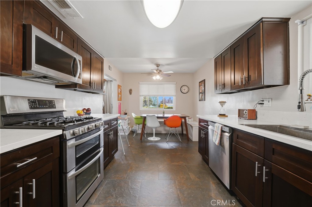 7598 Pepper Street Rancho Cucamonga, CA 91730 - Photo 7 of 20