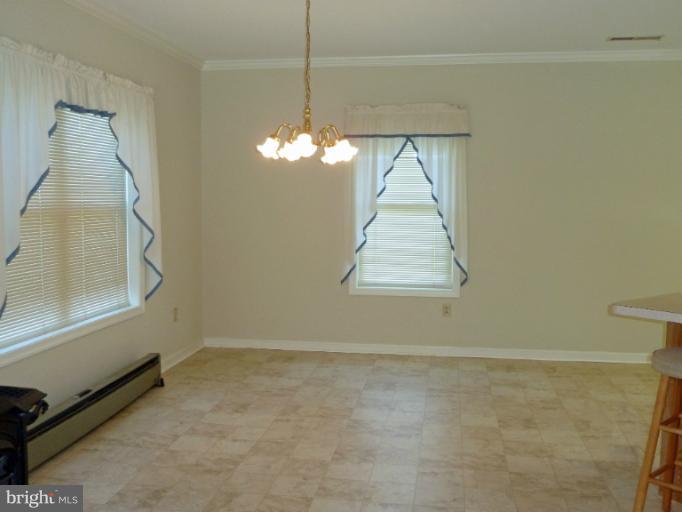 1020 Wagner Point Road Cambridge, MD 21613 - Photo 22 of 26 Eating Area open to family room