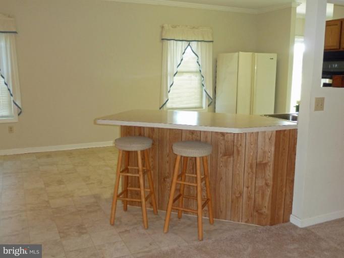 1020 Wagner Point Road Cambridge, MD 21613 - Photo 4 of 26 Breakfast Counter