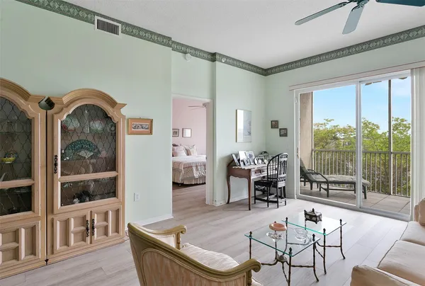 $188,000 | 9551 Weldon Circle, Unit 404, Fort Lauderdale, FL 33321