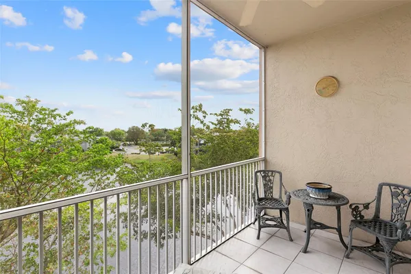 $188,000 | 9551 Weldon Circle, Unit 404, Fort Lauderdale, FL 33321
